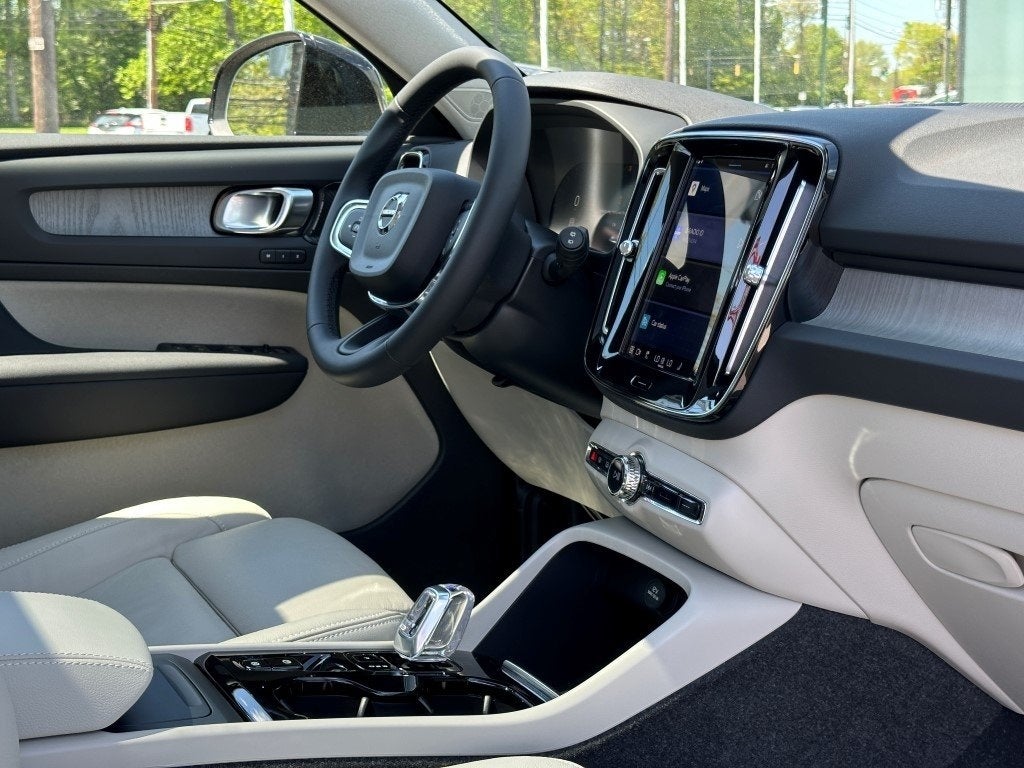 2023 Volvo XC40 Ultimate AWD